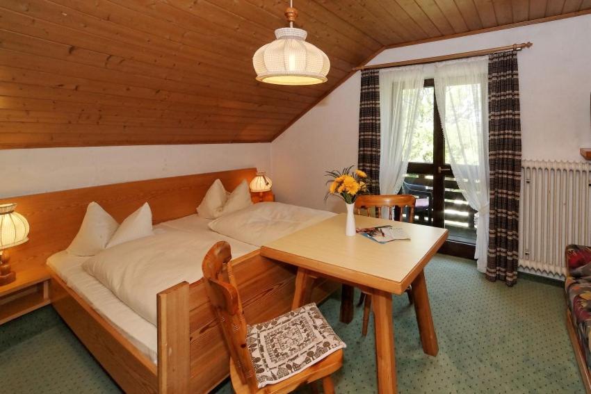 Haus Jupp Hotel Zandt Bagian luar foto